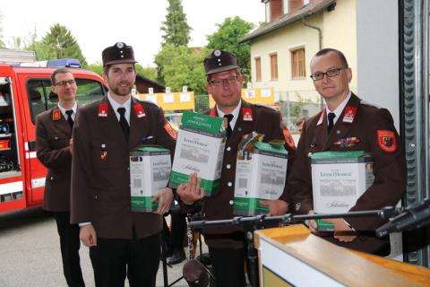 Geschenkübergabe Jugendbetreuer